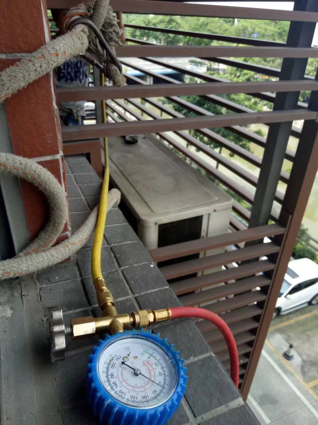 急需空调维修？速查附近维修电话，问题轻松解决！