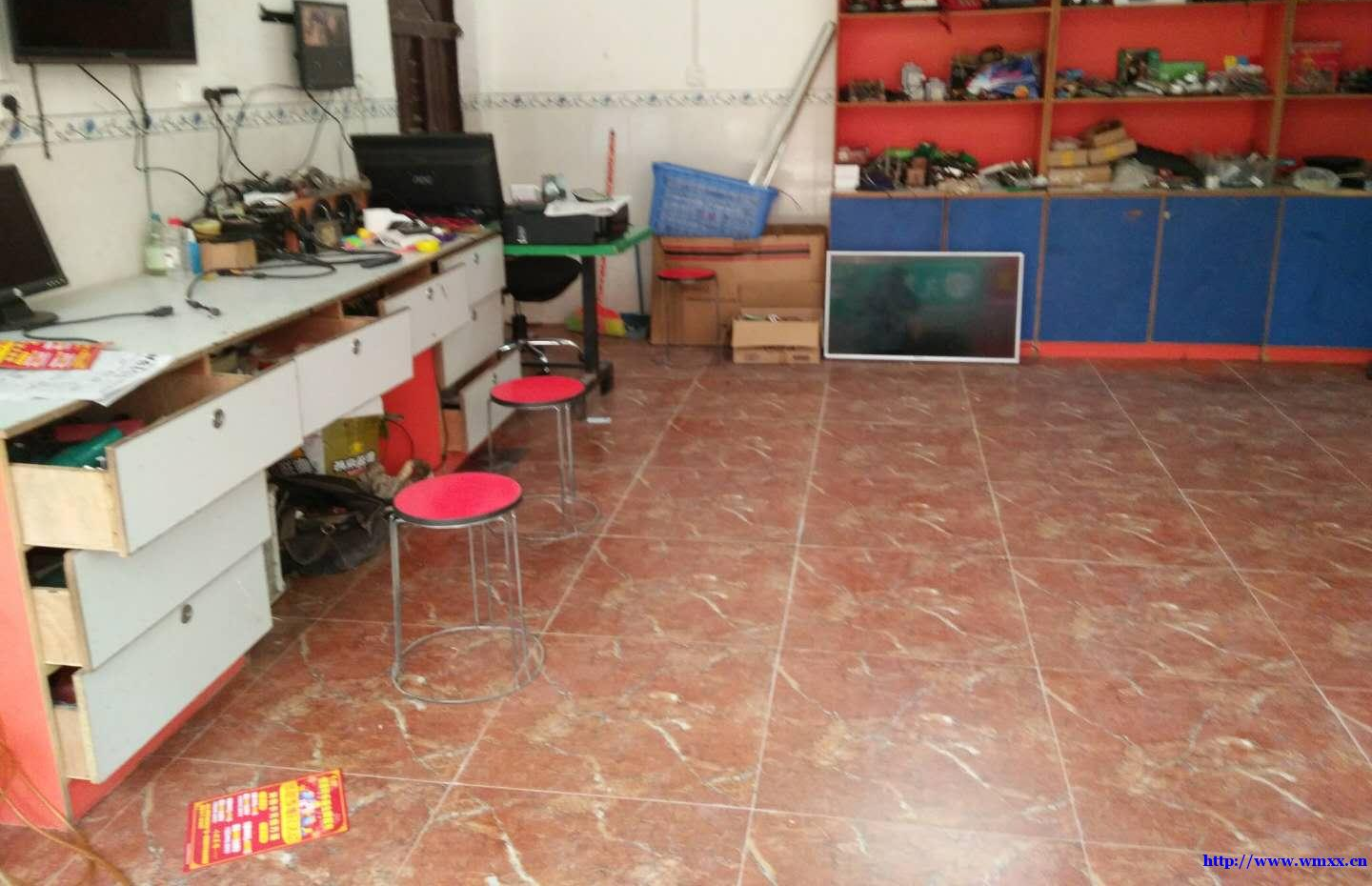 西安啄木鸟家庭维修水工：专业解决家庭水管问题